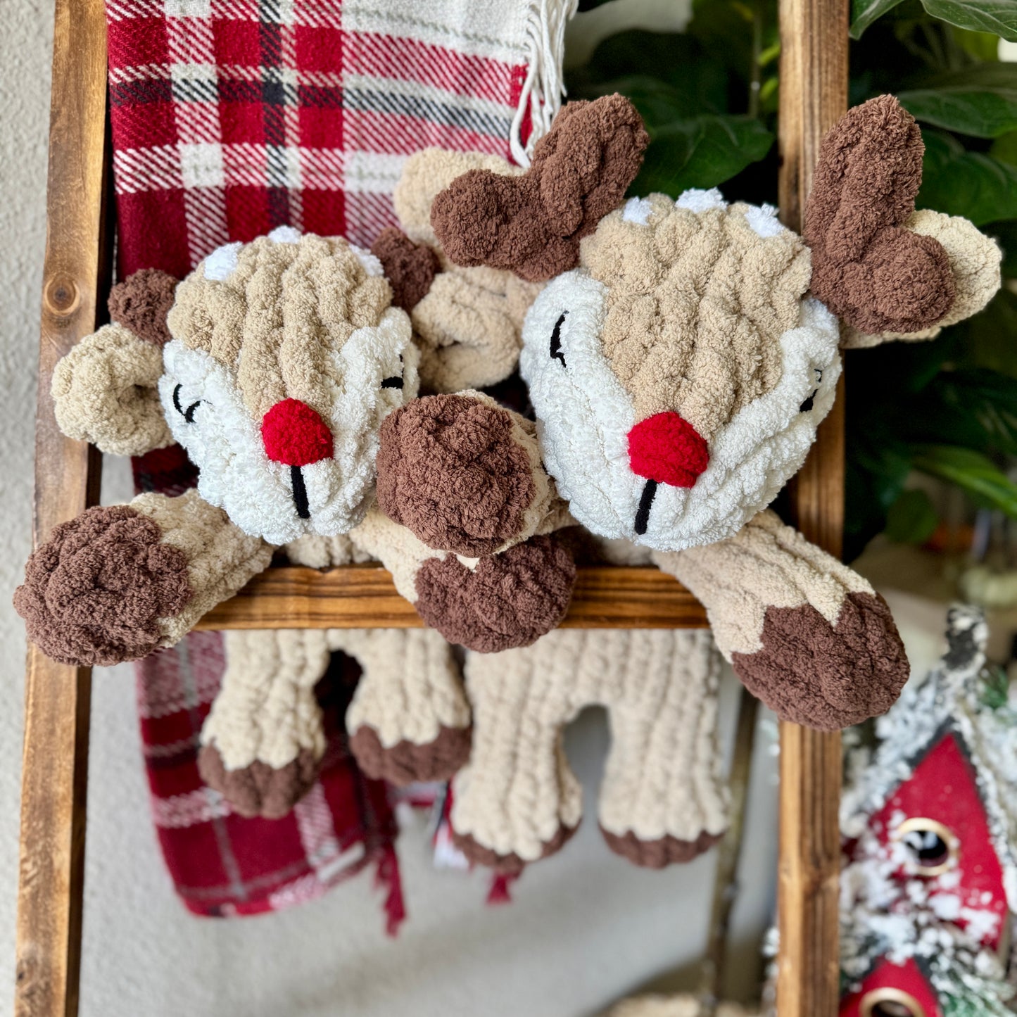 Mini Reindeer Snuggler.