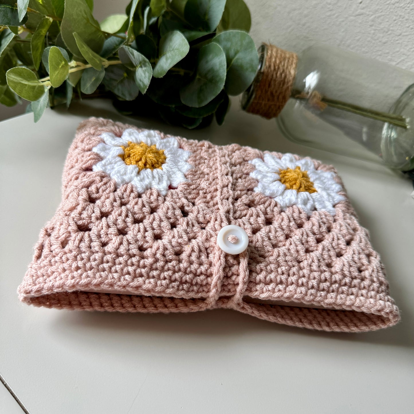 Blush Daisy Book Sleeve.