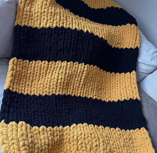 Hufflepuff Chunky Knit Blanket.